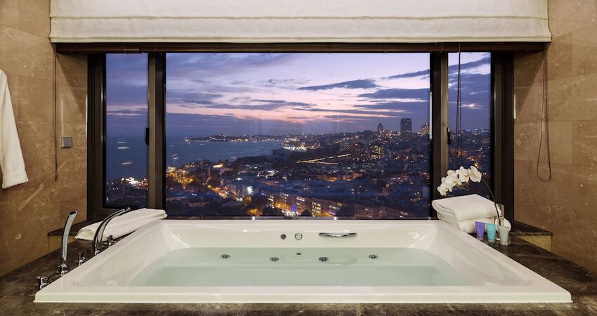 Conrad Istanbul Bosphorus