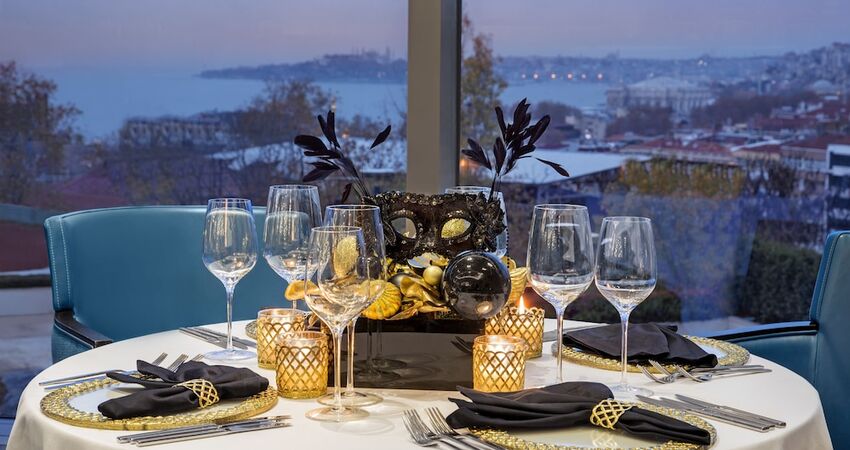 Conrad Istanbul Bosphorus