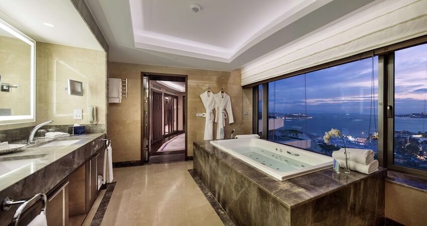 Conrad Istanbul Bosphorus