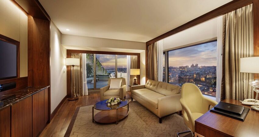 Conrad Istanbul Bosphorus