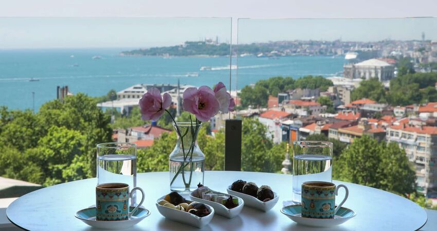 Conrad Istanbul Bosphorus