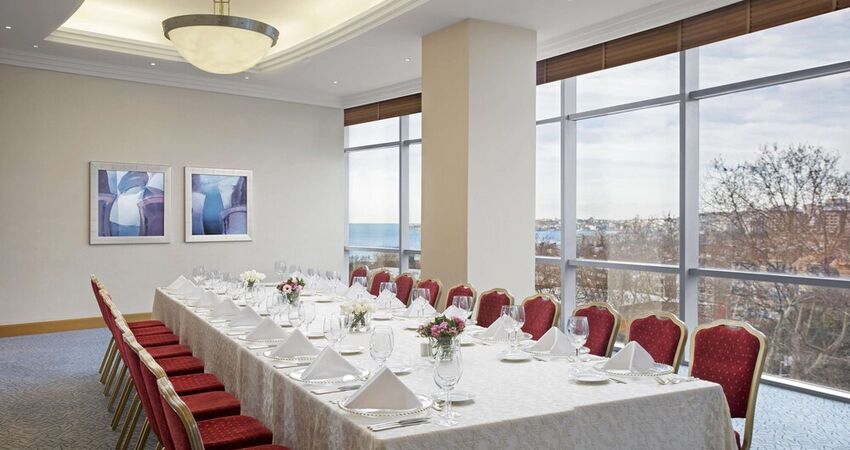 Conrad Istanbul Bosphorus