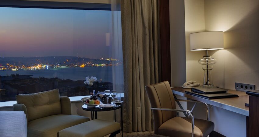 Conrad Istanbul Bosphorus