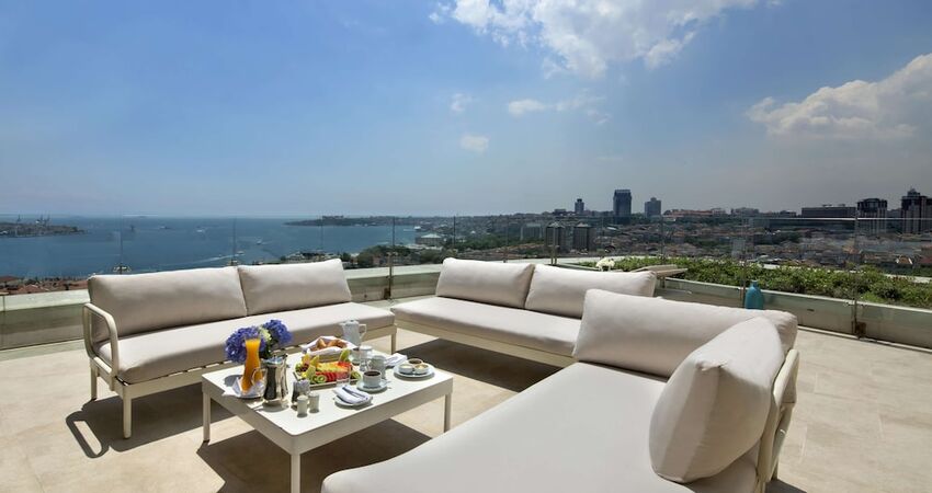 Conrad Istanbul Bosphorus