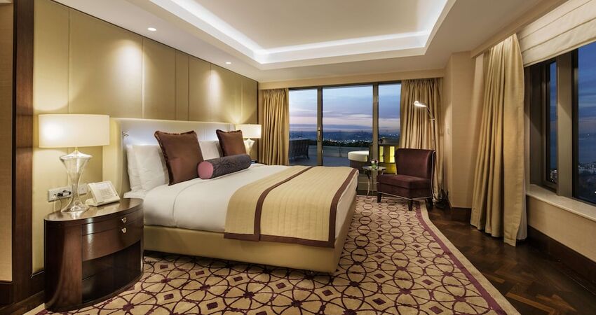 Conrad Istanbul Bosphorus