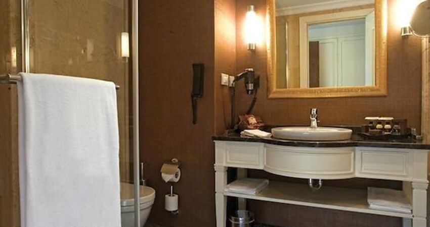 Crowne Plaza Hotel Istanbul - Asia