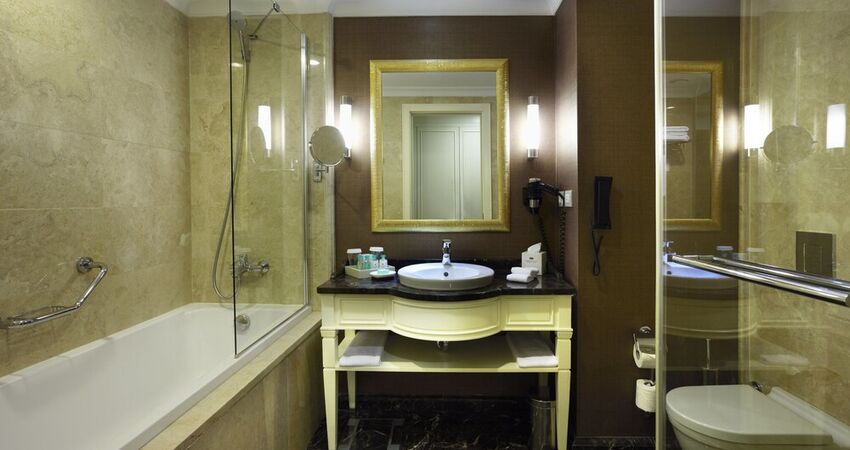 Crowne Plaza Hotel Istanbul - Asia