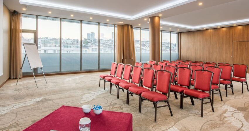 Crowne Plaza Istanbul - Harbiye