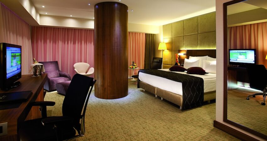 Crowne Plaza Istanbul - Harbiye