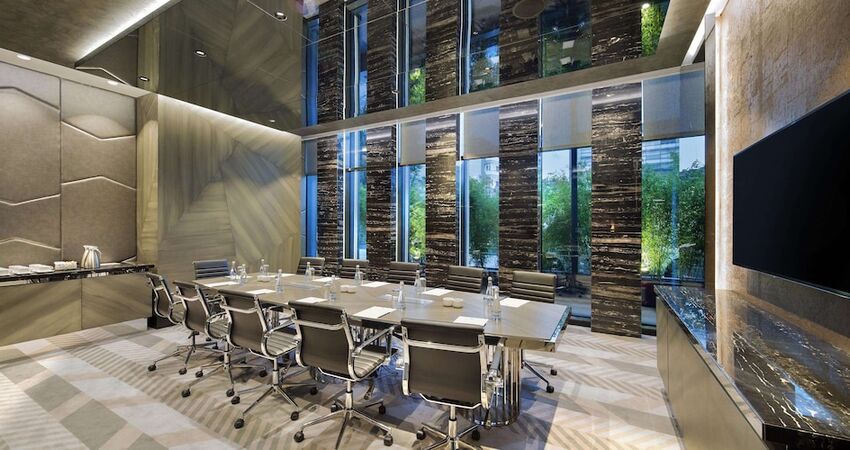 DoubleTree by Hilton Hotel Istanbul - Piyalepasa