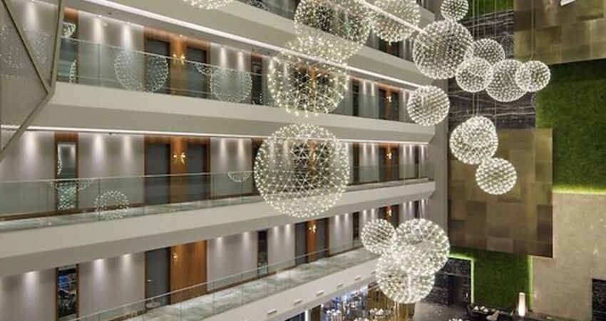 DoubleTree by Hilton Hotel Istanbul - Piyalepasa
