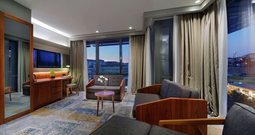 DoubleTree by Hilton Hotel Istanbul - Piyalepasa