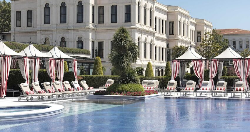 Four Seasons Hotel Istanbul at the Bosphorus