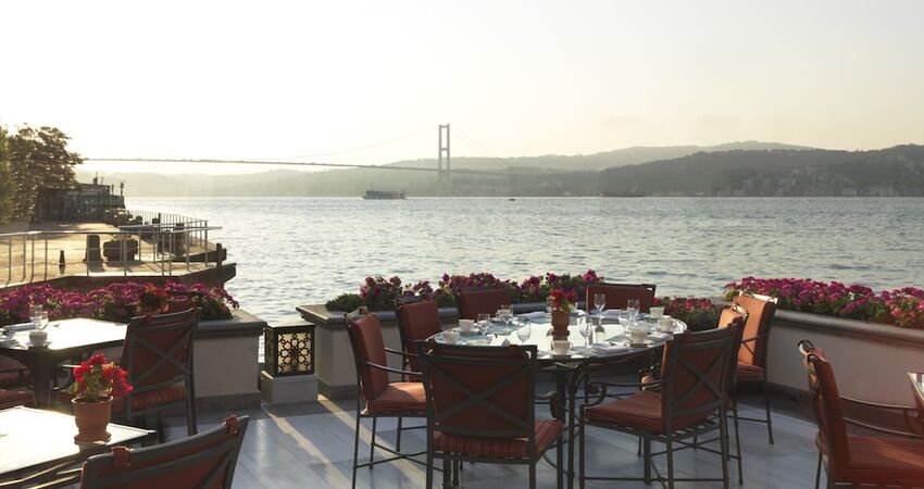 Four Seasons Hotel Istanbul at the Bosphorus