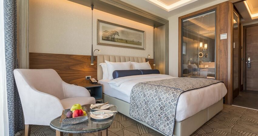 Golden Tulip Istanbul Bayrampasa