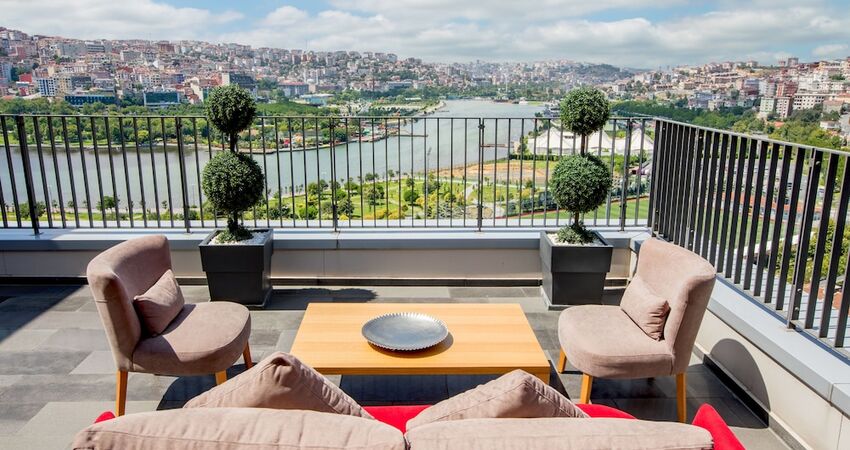 Hilton Garden Inn Istanbul Golden Horn