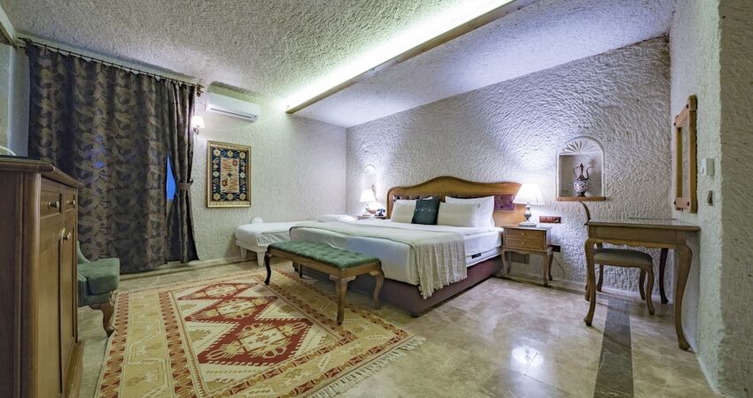 Artemis Cave Suites - Adults Only