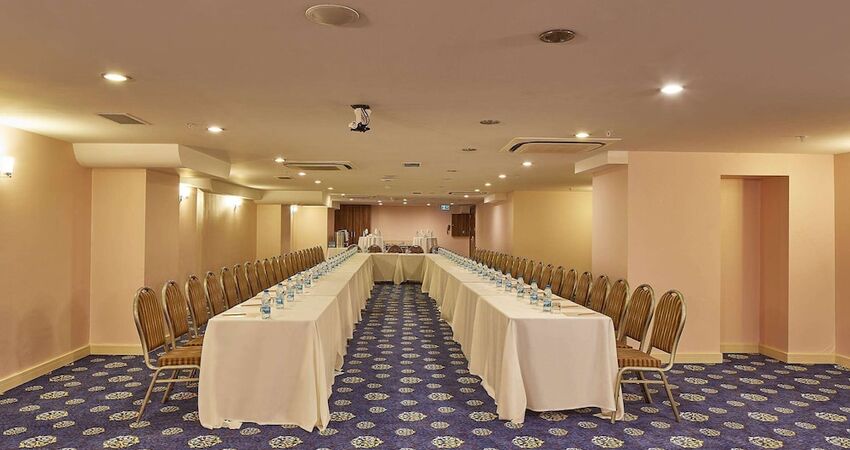 Doubletree By Hilton Hotel Izmir - Alsancak