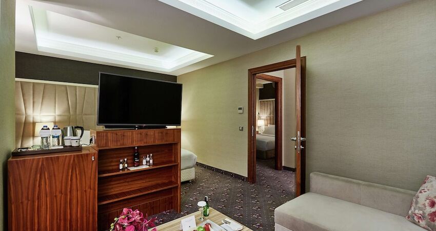 Doubletree By Hilton Hotel Izmir - Alsancak