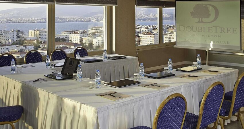 Doubletree By Hilton Hotel Izmir - Alsancak