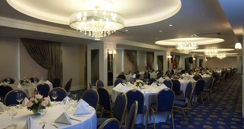 Doubletree By Hilton Hotel Izmir - Alsancak