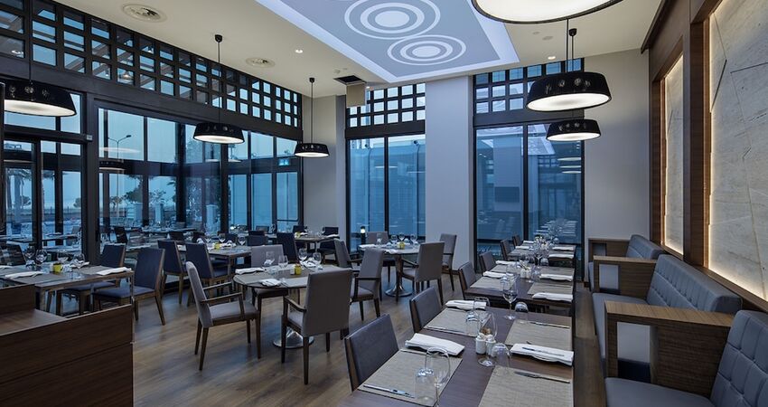 Hilton Garden Inn Izmir Bayrakli
