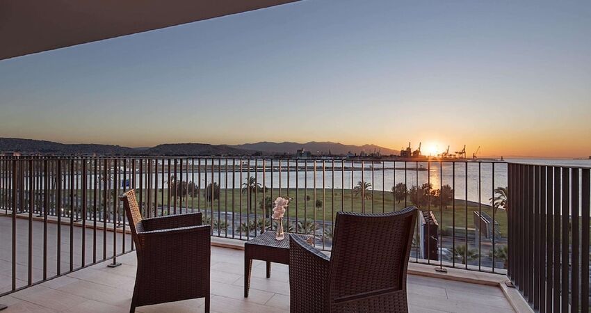 Hilton Garden Inn Izmir Bayrakli