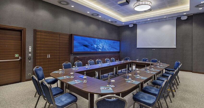 Hilton Garden Inn Izmir Bayrakli