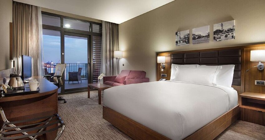Hilton Garden Inn Izmir Bayrakli