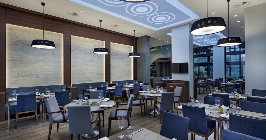 Hilton Garden Inn Izmir Bayrakli