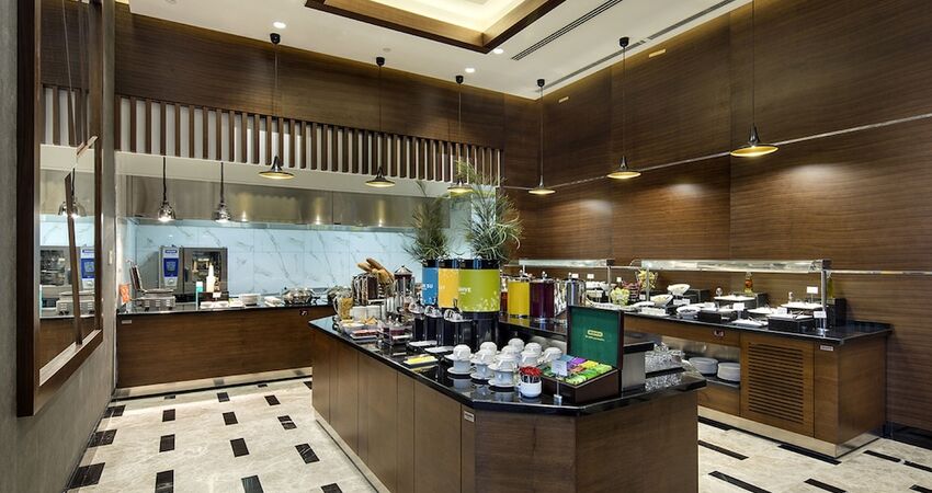 Hilton Garden Inn Izmir Bayrakli