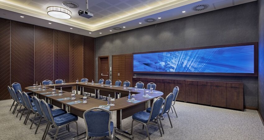 Hilton Garden Inn Izmir Bayrakli