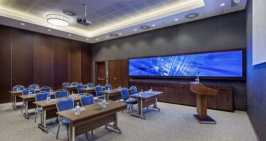 Hilton Garden Inn Izmir Bayrakli