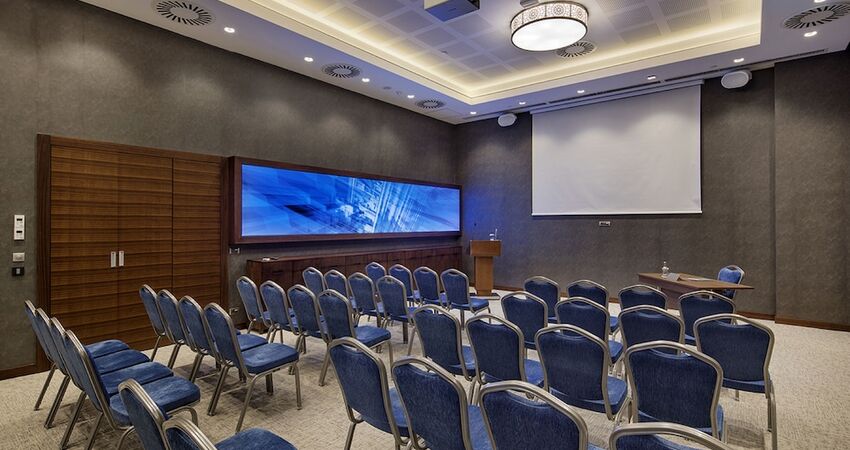 Hilton Garden Inn Izmir Bayrakli