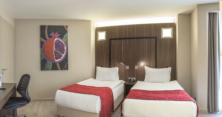 Ramada Encore by Wyndham Izmir