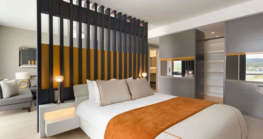 Ramada Hotel & Suites by Wyndham Kemalpasa Izmir