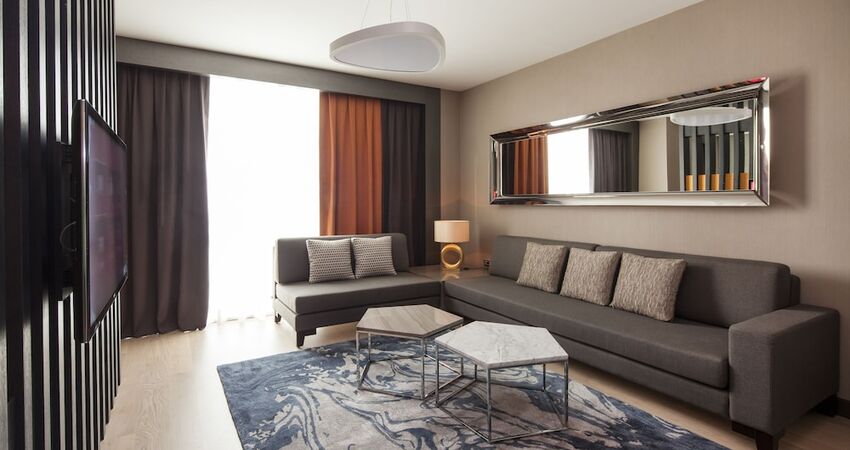 Ramada Hotel & Suites by Wyndham Kemalpasa Izmir