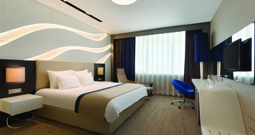 Ramada Hotel & Suites by Wyndham Kemalpasa Izmir