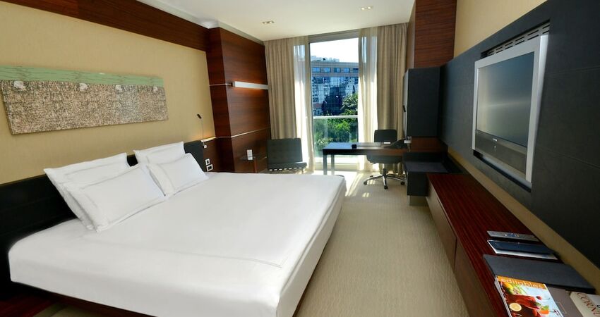 Swissotel Buyuk Efes Izmir