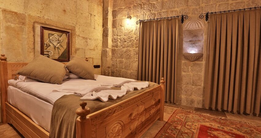 Caftan Cave Suites