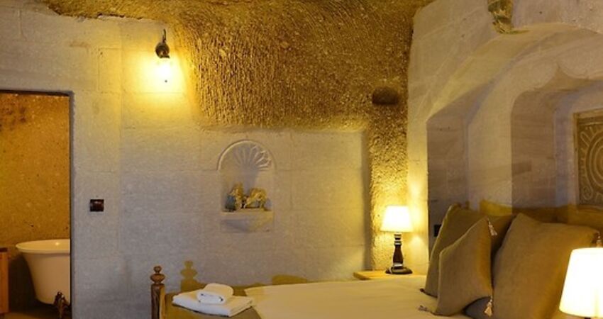 Caftan Cave Suites