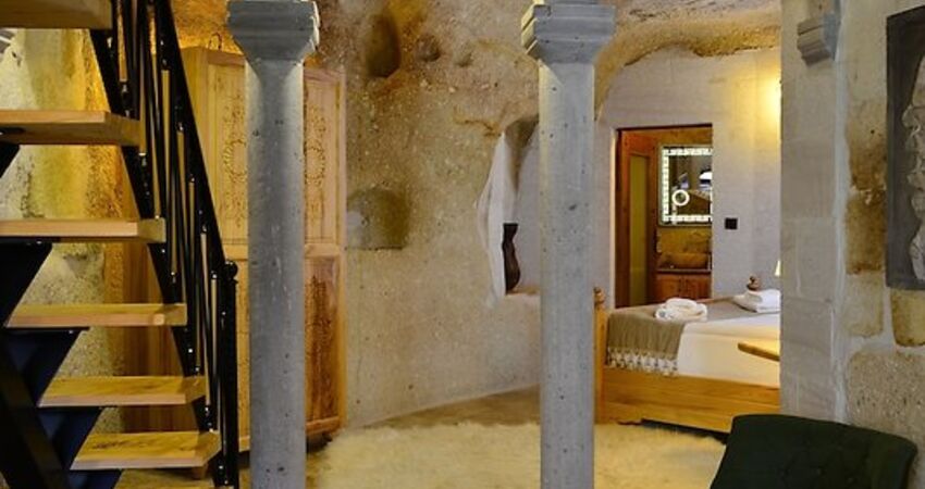 Caftan Cave Suites