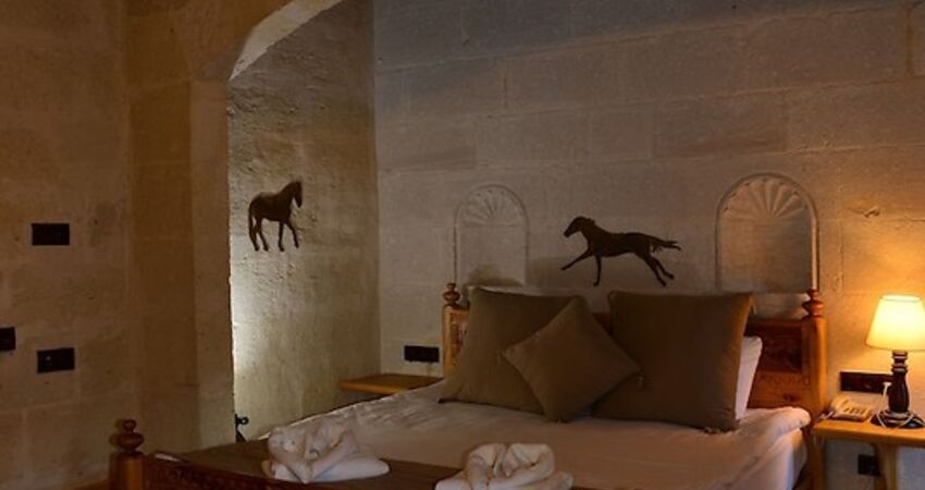 Caftan Cave Suites