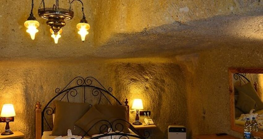 Caftan Cave Suites