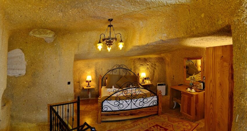 Caftan Cave Suites