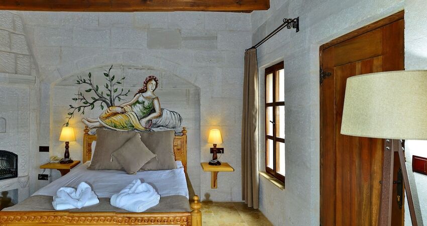 Caftan Cave Suites