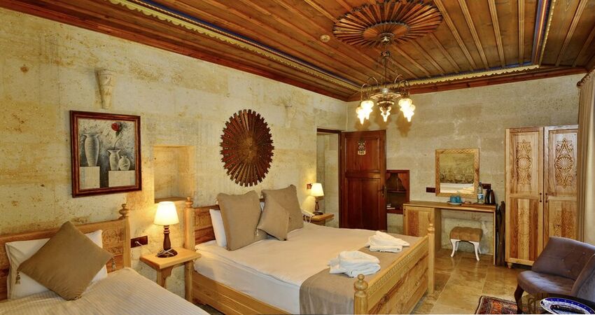 Caftan Cave Suites