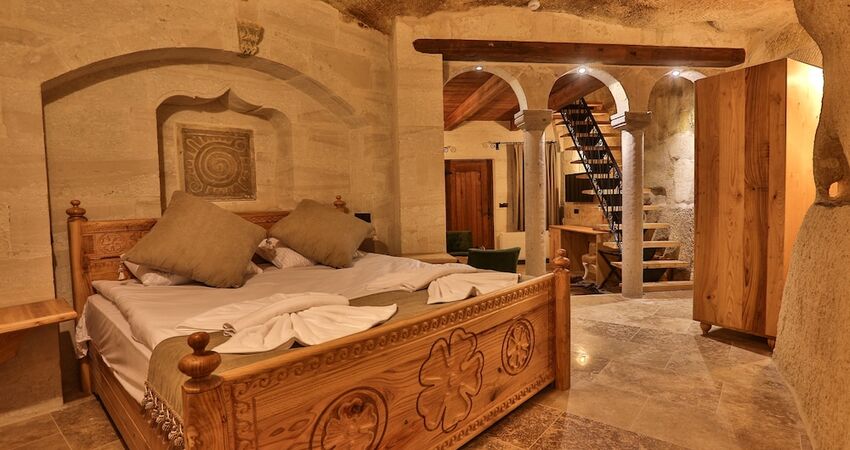 Caftan Cave Suites