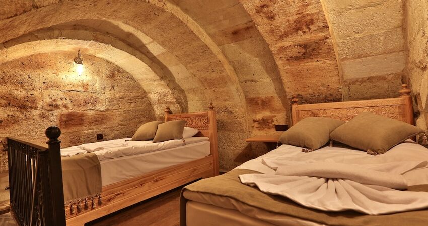 Caftan Cave Suites