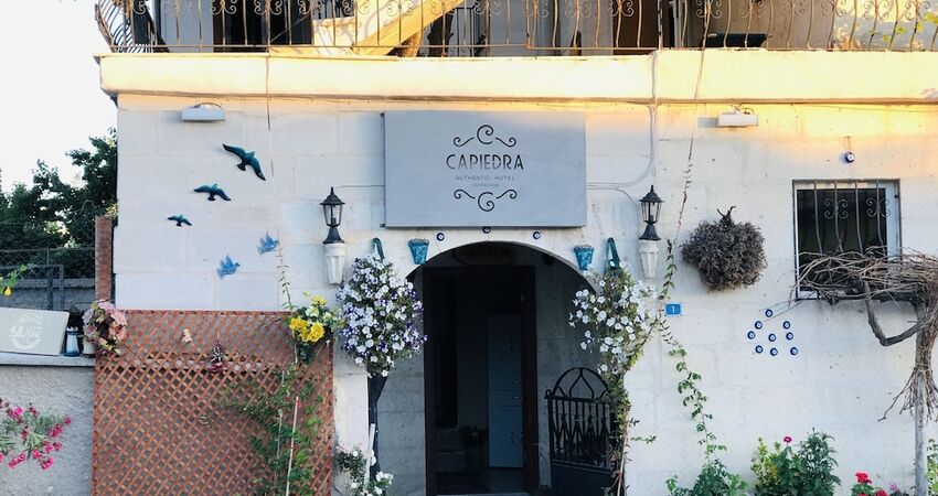 Capiedra Hotel